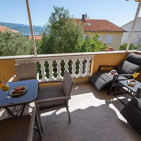 Apartmán Ruhige Tina 8 By Interhome